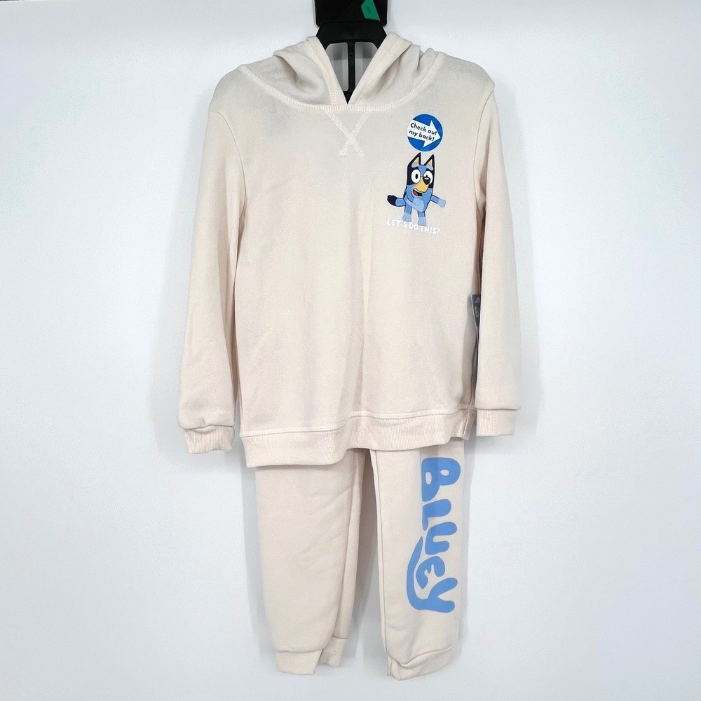 Bluey Jogger Set Kids 5T Cream Hooded Sweatshirt Pants 2pc Heeler Family NEW